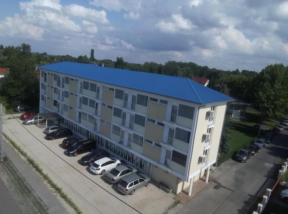 Hotel Amigo Zamárdi Extérieur photo
